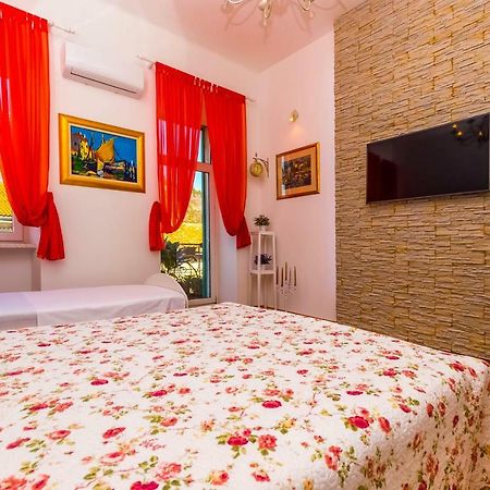 Conty Apartment Rijeka Bagian luar foto