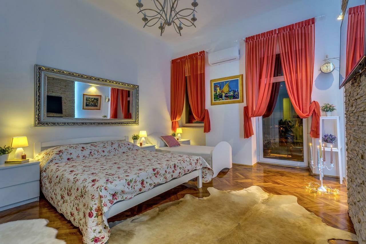 Conty Apartment Rijeka Bagian luar foto